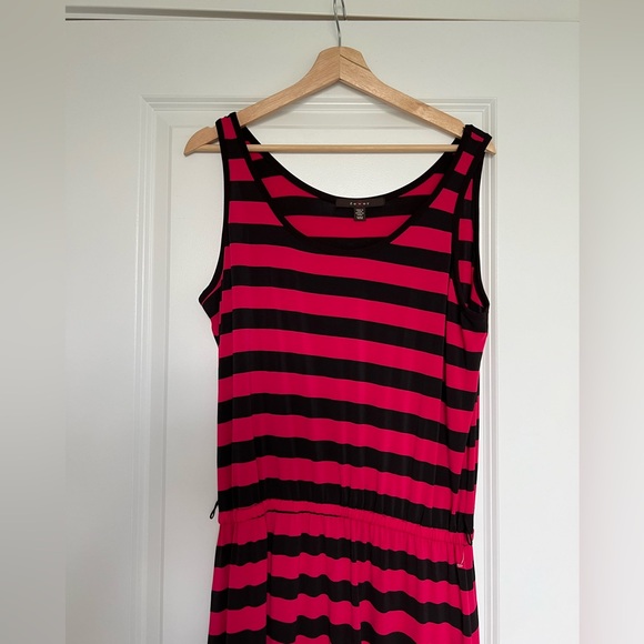 Size Medium/Large authentic Y2K Pink and Black striped Sundress for vacation - Picture 2 of 3